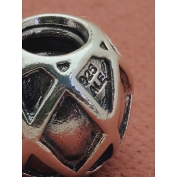 Authentic Pandora Sterling Spider Web Charm #79016 - Picture 4 of 4